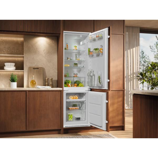 COMBI INC.271LT H177CM CE.E STATIC.LOWFROST INV.AI